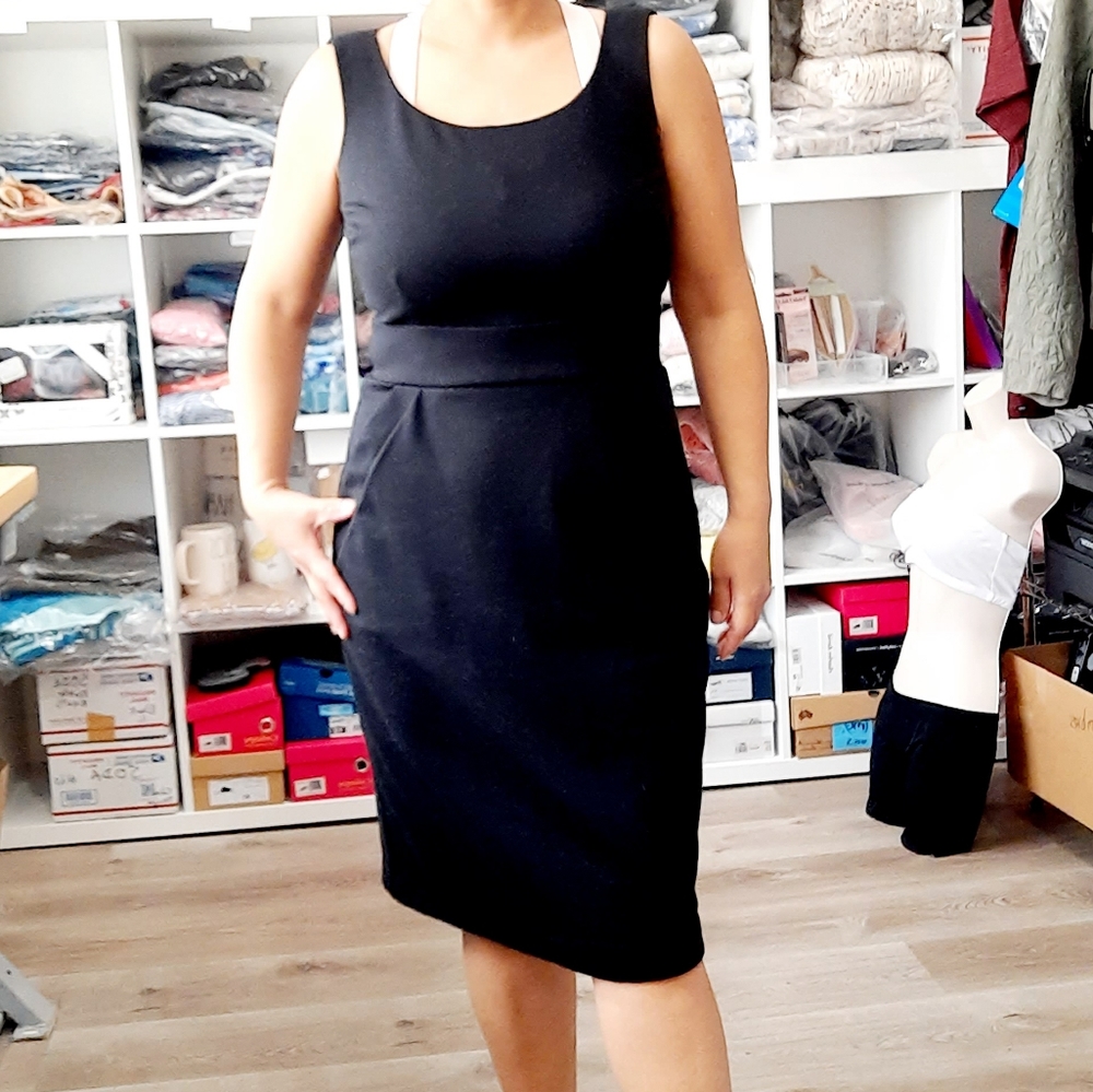 Black Dress - Picture 8 of 16